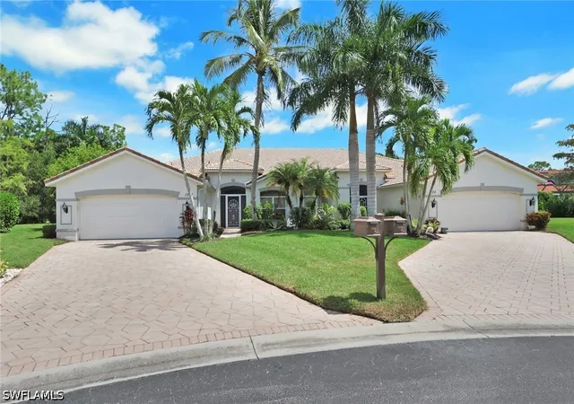 Townhouse for sale at 1224 Chelmsford Ct, Naples, FL 34104 | MLS# 226033940