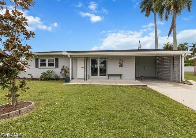 Photo 3 of Sale Pending at 1458 Byron Rd, Fort Myers, FL 33919 | MLS# 226033903 | Listing updated on 2026-09-23