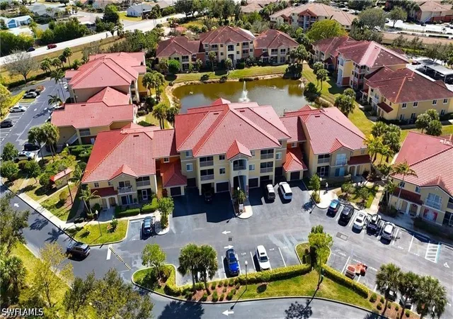 Listing Photo 4 - Condo for sale in building located at 13180 Bella Casa Cir, Fort Myers, FL 33966 - Unit #166