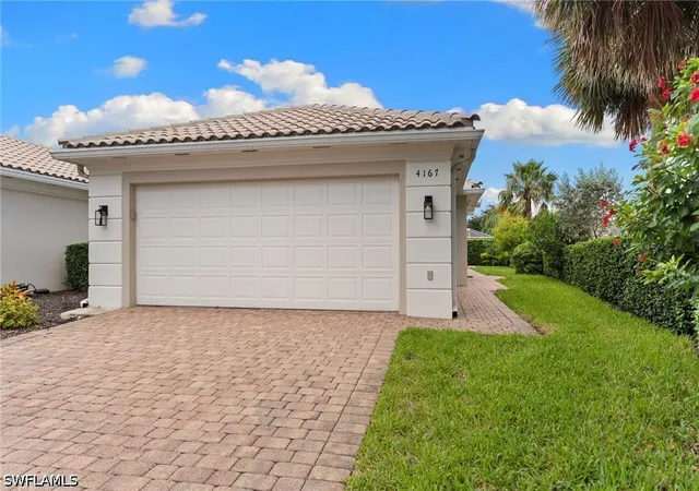 Photo 3 of Townhouse for sale at 4167 Saint George Ln, Naples, FL 34119 | MLS# 226030029 | Listing updated on 2026-10-04