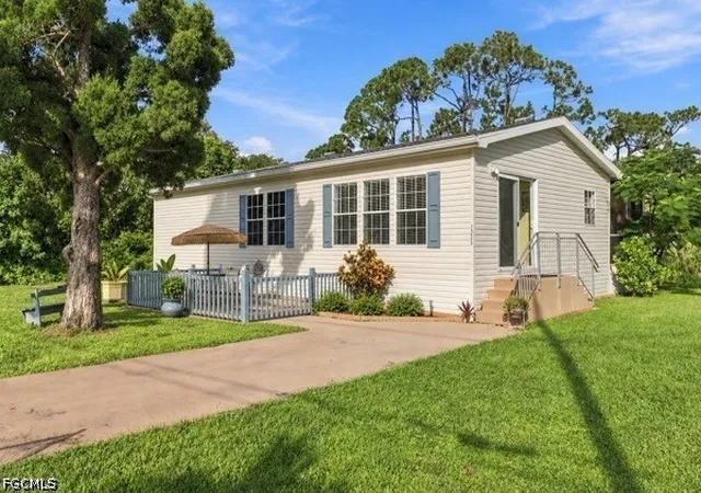 Photo 2 of Manufactured home for sale at 15440 Orchid Dr, Punta Gorda, FL 33955 | MLS# 2026039759 | Listing updated on 2026-09-28