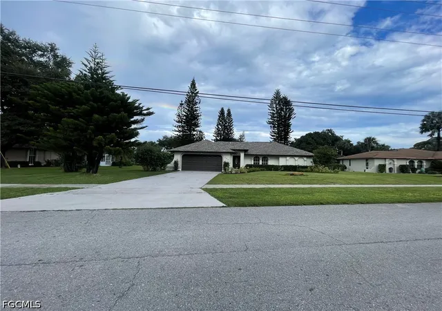 Photo 2 of Single family home for sale at 502 Elaine Ave N, Lehigh Acres, FL 33971 | MLS# 2026039810 | Listing updated on 2026-09-22
