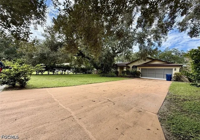 Photo 2 of Single family home for sale at 4029 Albany Rd, Labelle, FL 33935 | MLS# 2026039815 | Listing updated on 2026-10-06