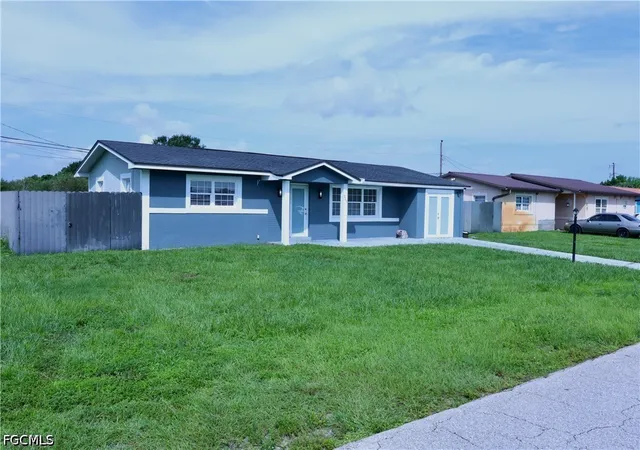 Photo 3 of Single family home for sale at 321 Rushmore Ave N, Lehigh Acres, FL 33936 | MLS# 2026039821 | Listing updated on 2026-09-29