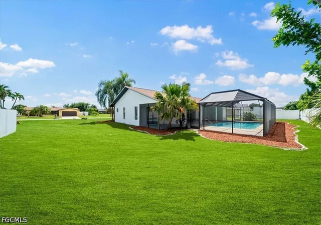Photo 4 of Sale Pending at 1115 SE 30th Terrace, Cape Coral, FL 33904 | MLS# 2026039852 | Listing updated on 2026-10-19