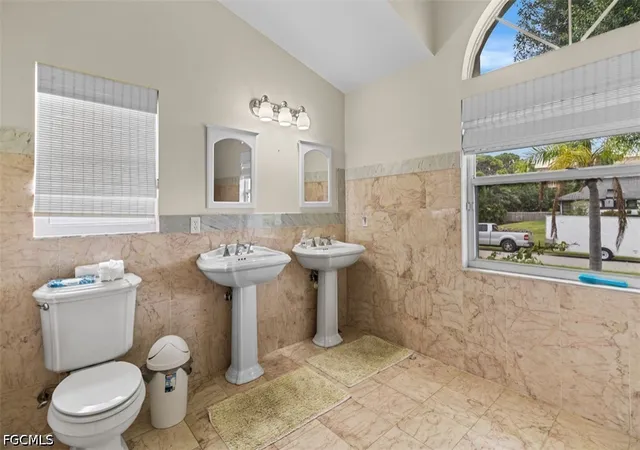 Photo 3 of Single family home for sale at 1040 Bay Harbor Dr, Englewood, FL 34224 | MLS# 2026039972 | Listing updated on 2026-10-02