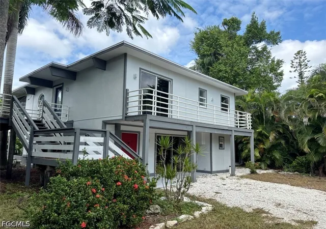 Photo 1 of Single family home for sale at 10925 Russell Rd, Bokeelia, FL 33922 | MLS# 2026039973 | Listing updated on 2026-09-22