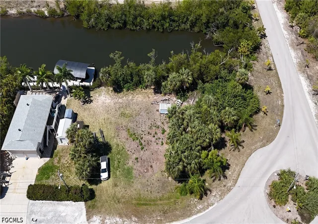 Photo 3 of Land for sale at 3921 Stabile Rd, Saint James City, FL 33956 | MLS# 2026039988 | Listing updated on 2026-10-16