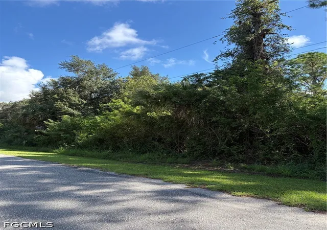 Photo 2 of Land for sale at 2010 Johns Ave, Alva, FL 33920 | MLS# 2026039992 | Listing updated on 2026-09-23