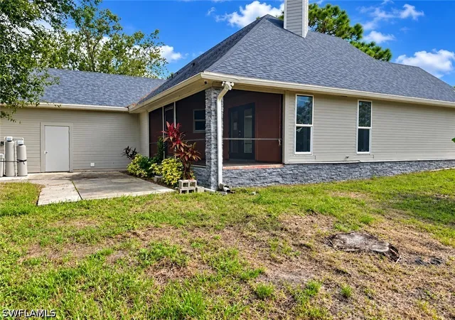 Photo 2 of Single family home for sale at 6049 Stratton Rd, Fort Myers, FL 33905 | MLS# 226034214 | Listing updated on 2026-10-04