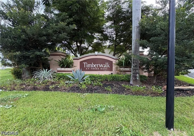 Photo 42 of Townhouse for sale at 17533 Laurel Grv Ct, Fort Myers, FL 33967 | MLS# 2026040004 | Listing updated on 2026-09-23