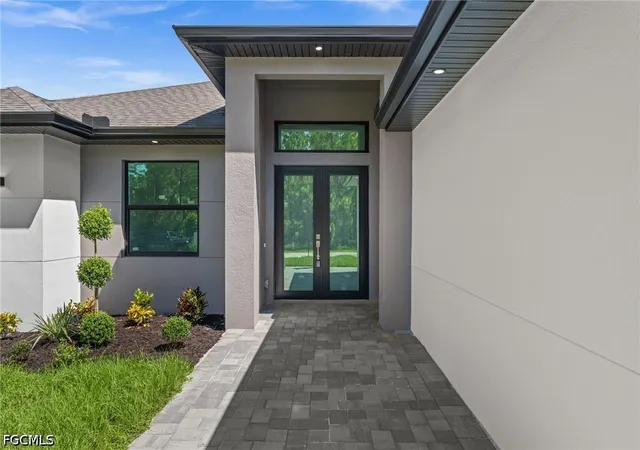Photo 1 of Single family home for sale at 843 Bianca Ave S, Lehigh Acres, FL 33974 | MLS# 2026040164 | Listing updated on 2026-10-16