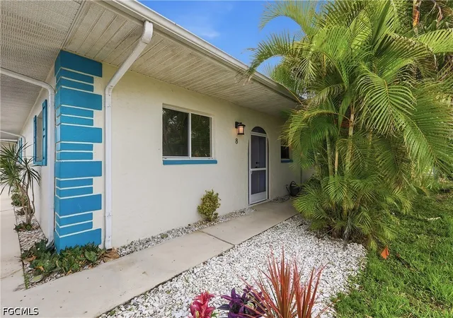 Listing Photo 5 - Condo for sale in building located at 1220 Se 40Th St, Cape Coral, FL 33904 - Unit #8