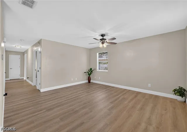 Photo 4 of Sale Pending at 3656 Suntrust Dr, Fort Myers, FL 33916 | MLS# 2026040577 | Listing updated on 2026-10-11