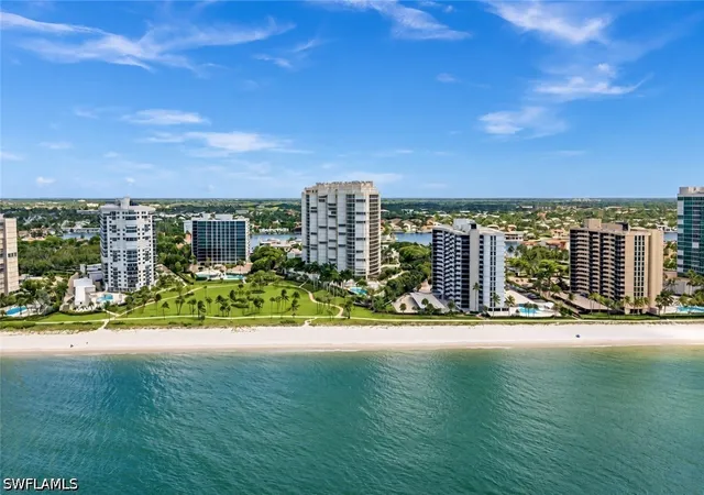 Listing Photo 2 - Condo for sale in building located at 4021 Gulf Shore Blvd N, Naples, FL 34103 - Unit #1204