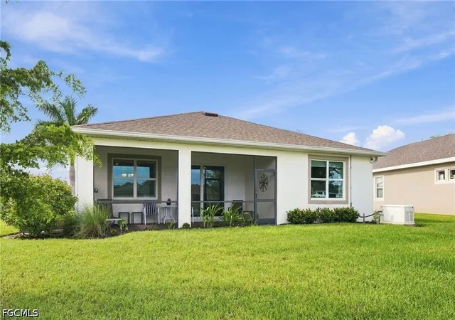Photo 4 of Single family home for sale at 18121 Everson Miles Cir, North Fort Myers, FL 33917 | MLS# 2026040813 | Listing updated on 2026-10-15