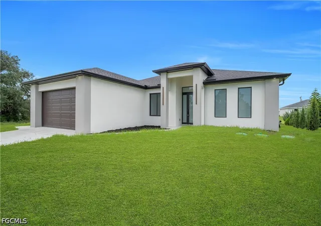 Photo 1 of Sale Pending at 2611 39th Street SW, Lehigh Acres, FL 33976 | MLS# 2026040900 | Listing updated on 2026-10-16