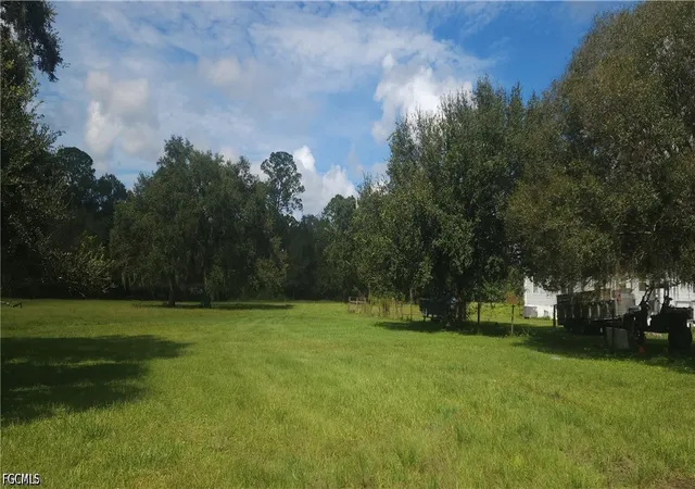 Photo 3 of Manufactured home for sale at 4634 Loblolly Bay Rd, Labelle, FL 33935 | MLS# 2026040987 | Listing updated on 2026-10-09