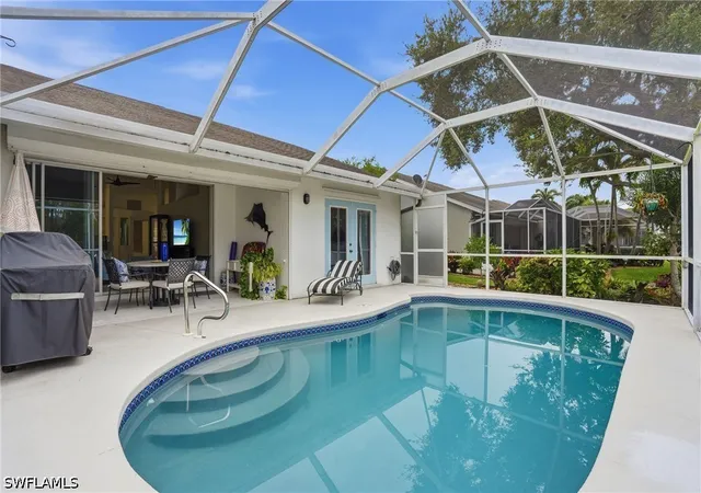 Townhouse for sale at 5253 Whitten Dr, Naples, FL 34104 | MLS# 226035008