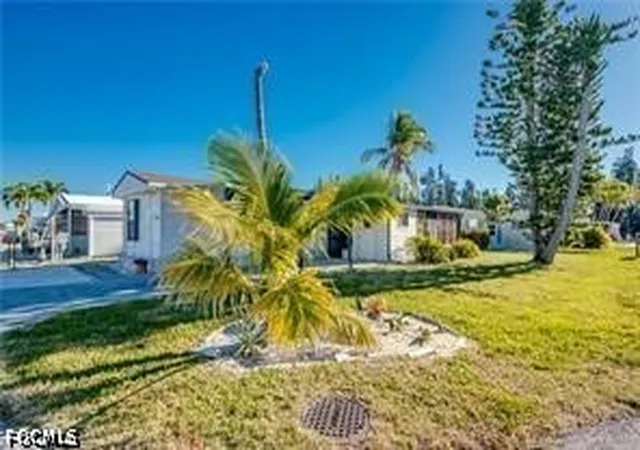 Photo 2 of Manufactured home for sale at 7126 Ladyfish Dr, Saint James City, FL 33956 | MLS# 2026041367 | Listing updated on 2026-10-14