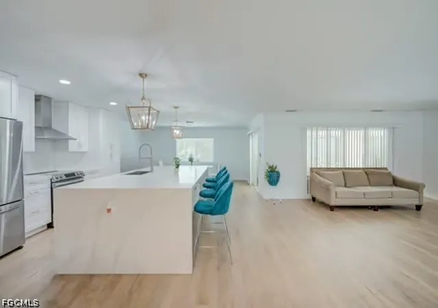 Photo 3 of Single family home for sale at 27153 Edenbridge Ct, Bonita Springs, FL 34135 | MLS# 2026041404 | Listing updated on 2026-10-13