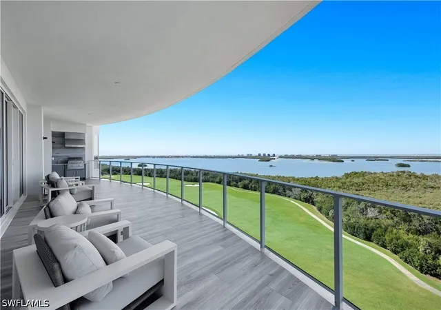 Listing Photo 4 - Condo for sale in building located at 4991 Bonita Bay Blvd, Bonita Springs, FL 34134 - Unit #1102