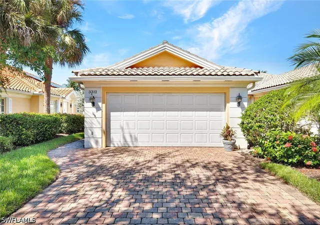 Townhouse for sale at 3312 Cayman Ln, Naples, FL 34119 | MLS# 226034992