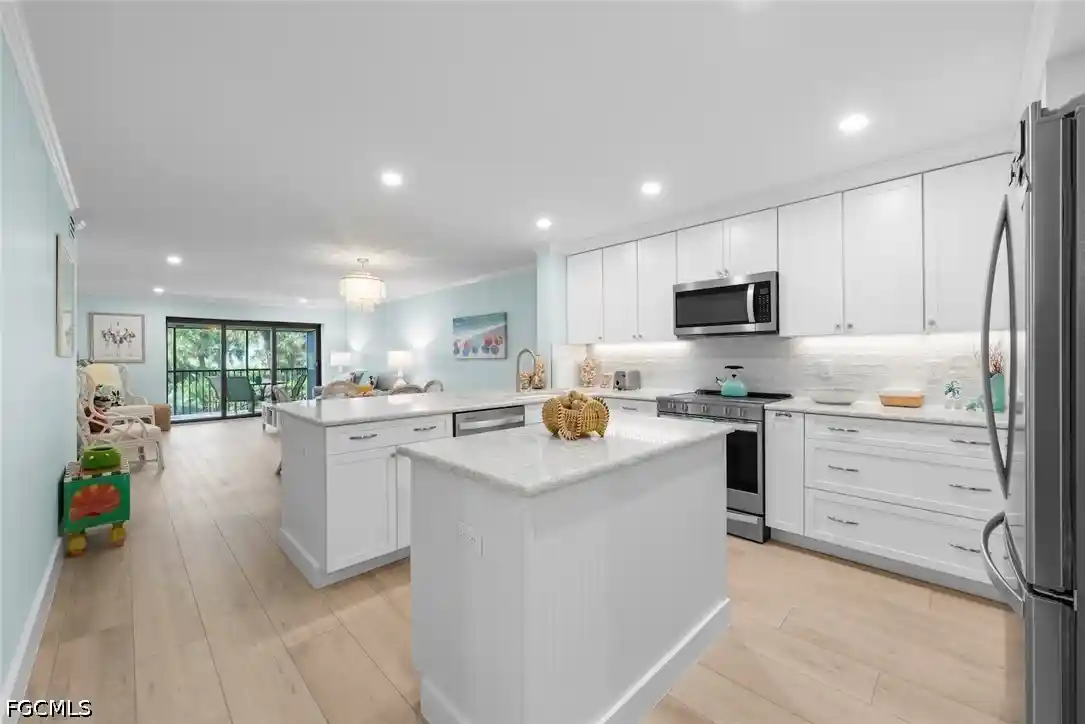 Listing Photo 2 - Condo for sale in 1785 Middle Gulf Dr located at 1785 Middle Gulf Dr, Sanibel, FL 33957 - Unit #A103