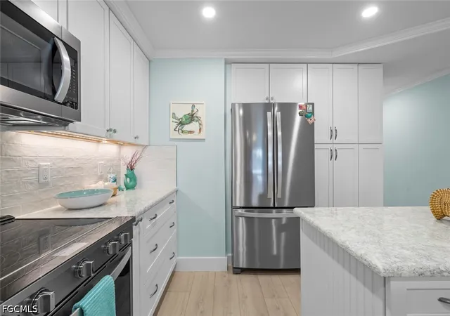 Listing Photo 5 - Condo for sale in building located at 1785 Middle Gulf Dr, Sanibel, FL 33957 - Unit #A103