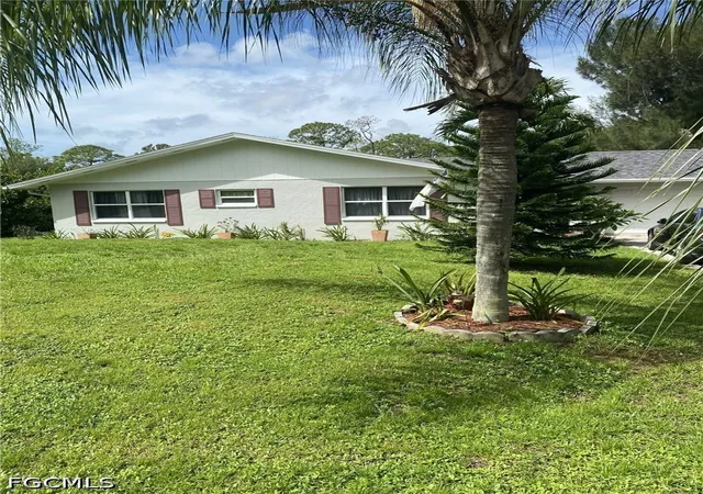 Photo 1 of Single family home for sale at 20503 Fern Cir, North Fort Myers, FL 33917 | MLS# 2026042144 | Listing updated on 2026-10-09