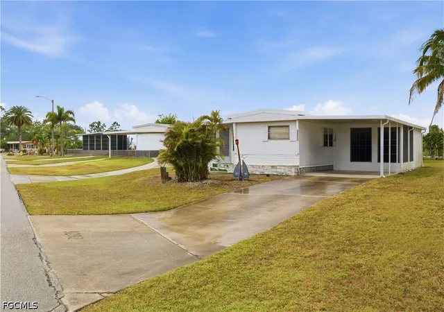 Photo 1 of Sale Pending at 9292 Duke Rd, Bonita Springs, FL 34135 | MLS# 2026042304 | Listing updated on 2026-10-17