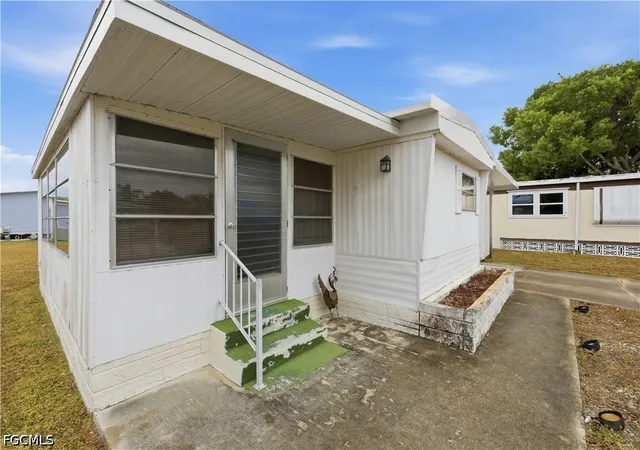 Photo 3 of Sale Pending at 9292 Duke Rd, Bonita Springs, FL 34135 | MLS# 2026042304 | Listing updated on 2026-10-17
