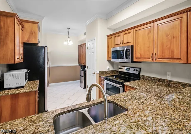 Listing Photo 2 - Condo for sale in building located at 14591 Sherbrook Pl, Fort Myers, FL 33912 - Unit #103