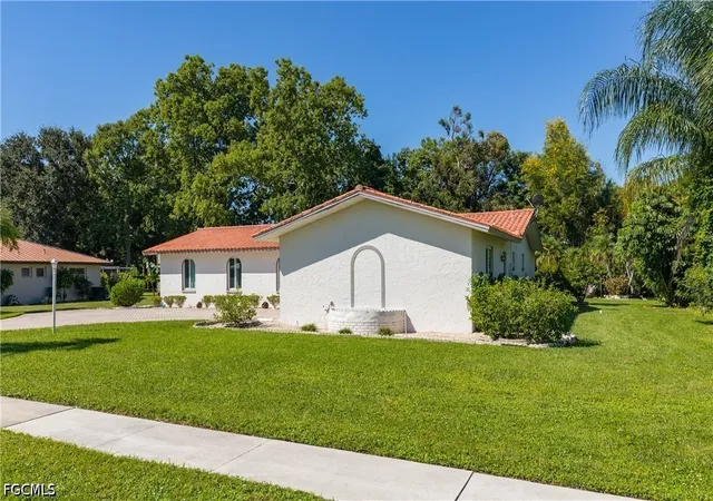 Photo 2 of Single family home for sale at 4165 Yarmouth Ct, North Fort Myers, FL 33903 | MLS# 2026042372 | Listing updated on 2026-10-15