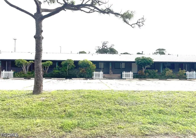 Listing Photo 5 - Condo for sale in building located at 9000 Griggs Rd, Englewood, FL 34224 - Unit #C