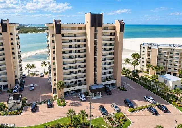 Listing Photo 4 - Condo for sale in building located at 8400 Estero Blvd, Fort Myers Beach, FL 33931 - Unit #105