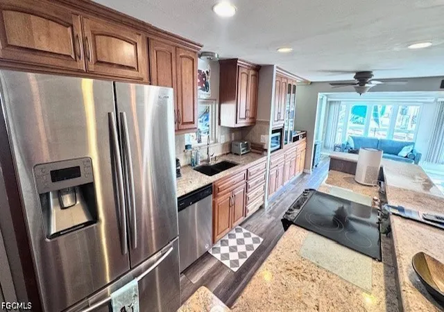 Photo 4 of Manufactured home for sale at 5545 Sir Walter Way, North Fort Myers, FL 33917 | MLS# 2026042521 | Listing updated on 2026-10-16