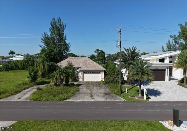 Photo 1 of Single family home for sale at 209 Se 28th Terrace, Cape Coral, FL 33904 | MLS# 2026042544 | Listing updated on 2026-10-13