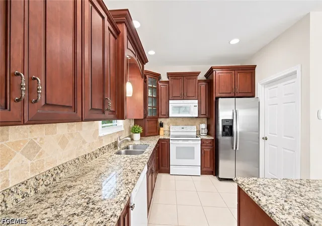 Photo 3 of Single family home for sale at 944 Sunrise Blvd, Lehigh Acres, FL 33974 | MLS# 2026042598 | Listing updated on 2026-10-19
