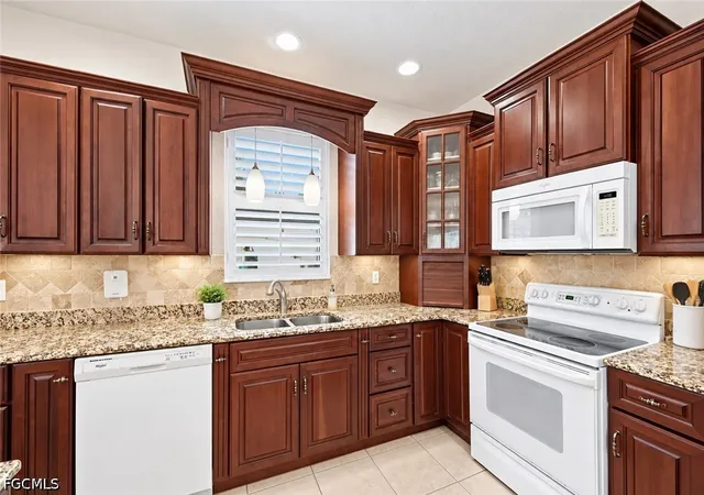 Photo 4 of Single family home for sale at 944 Sunrise Blvd, Lehigh Acres, FL 33974 | MLS# 2026042598 | Listing updated on 2026-10-19