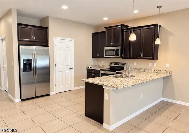 Photo 2 of Townhouse for sale at 4090 Wilmont Pl, Fort Myers, FL 33916 | MLS# 2026042626 | Listing updated on 2026-10-09