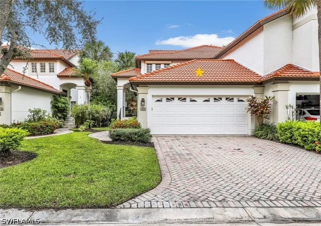 Listing Photo 4 - Condo for sale in building located at 2185 Hawksridge Dr, Naples, FL 34105 - Unit #1103
