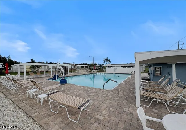 Photo 4 of Manufactured home for sale at 3347 Rainbow Ln, North Fort Myers, FL 33903 | MLS# 2026042741 | Listing updated on 2026-10-18