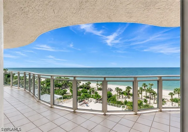 Listing Photo 5 - Condo for sale in building located at 8231 Bay Colony Dr, Naples, FL 34108 - Unit #602