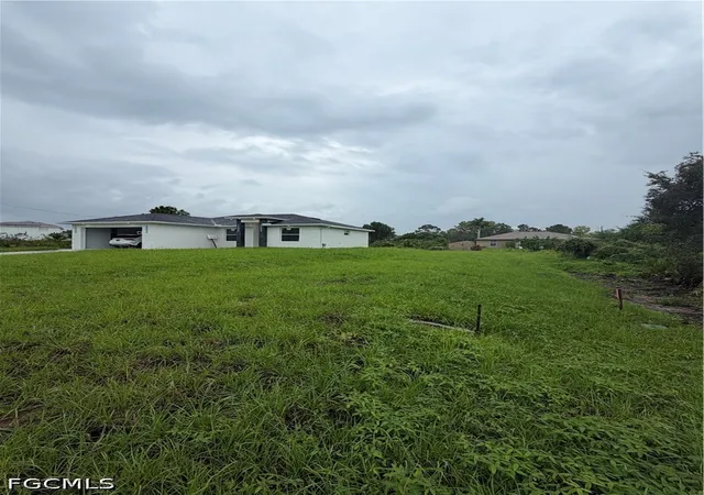Photo 3 of Single family home for sale at 426 Jaipur Dr, Lehigh Acres, FL 33974 | MLS# 2026042782 | Listing updated on 2026-10-16