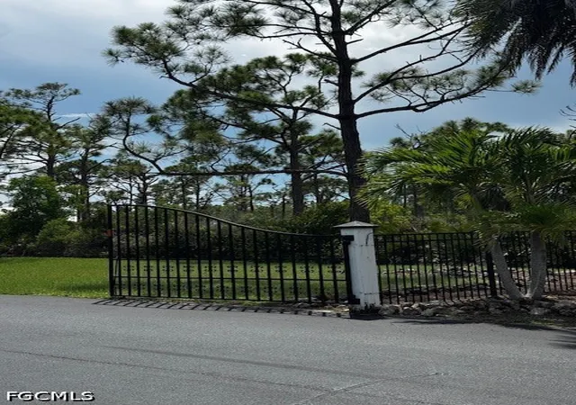 Photo 2 of Land for sale at 3561 Pink Ibis Dr, Saint James City, FL 33956 | MLS# 2026042800 | Listing updated on 2026-10-10
