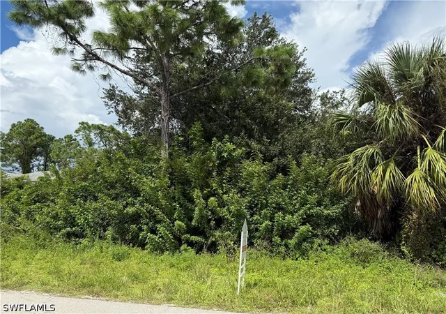 Photo 1 of Sale Pending at 3310 23rd Street W, Lehigh Acres, FL 33971 | MLS# 226036783 | Listing updated on 2026-10-20