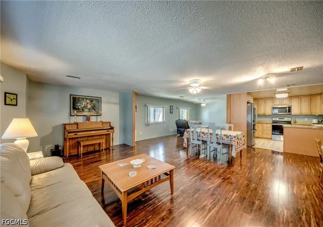 Photo 4 of Manufactured home for sale at 4639 Catfish Ct, St James City, FL 33956 | MLS# 2026042831 | Listing updated on 2026-10-18