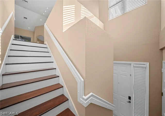 Listing Photo 4 - Condo for sale in building located at 1405 Mariposa Cir, Naples, FL 34105 - Unit #11202