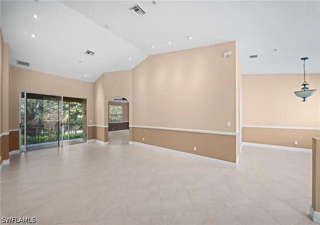 Listing Photo 5 - Condo for sale in building located at 1405 Mariposa Cir, Naples, FL 34105 - Unit #11202